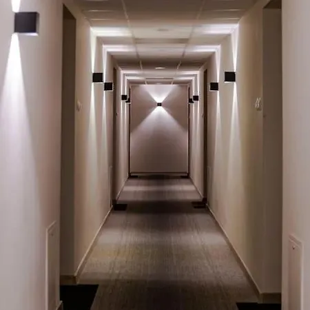 Apartmán Oomph Downtown Atmospheric Zelazna Street *