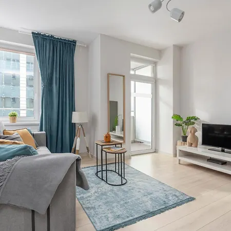 Oomph Downtown Atmospheric Zelazna Street *