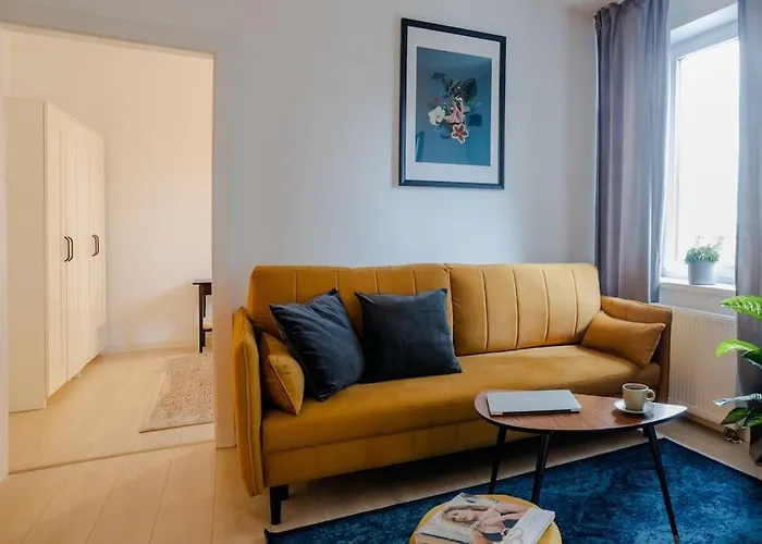 Oomph Downtown Atmospheric Zelazna Street وارسو