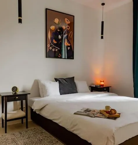 Oomph Downtown Atmospheric Zelazna Street وارسو