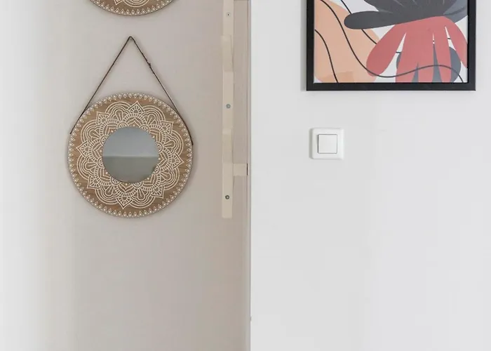 Oomph Downtown Atmospheric Zelazna Street * وارسو