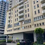 Oomph Downtown Atmospheric Zelazna Street Apartman